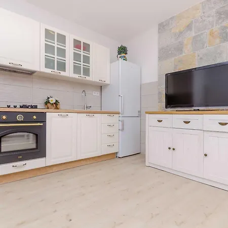 Rico Apartamento Ražanj