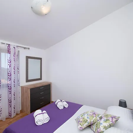 Rico Appartamento Ražanj